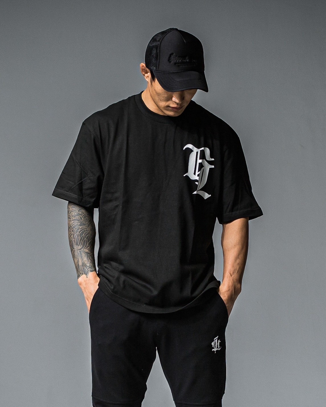 US HL emblem loose T